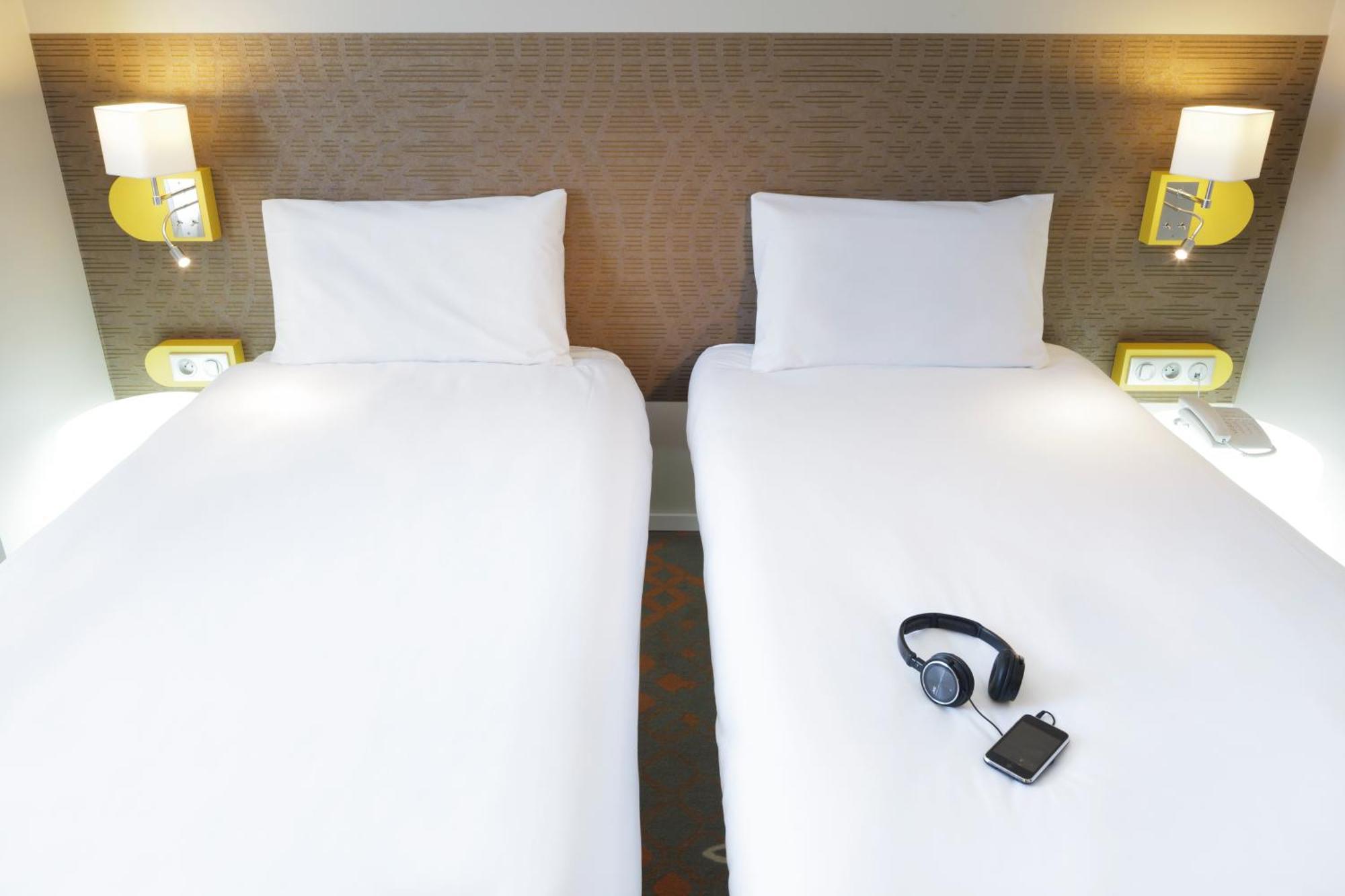 Hotel Ibis Styles Tours Centre Esterno foto