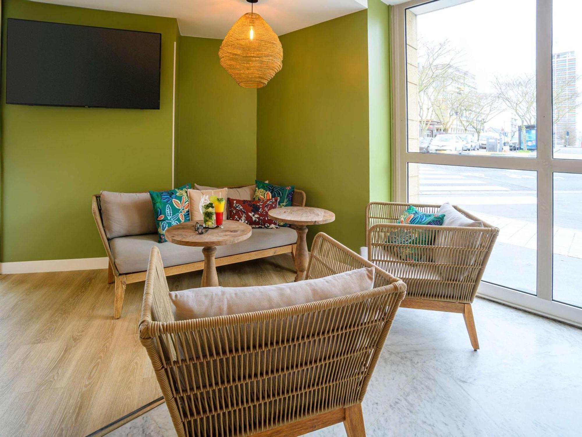 Hotel Ibis Styles Tours Centre Esterno foto