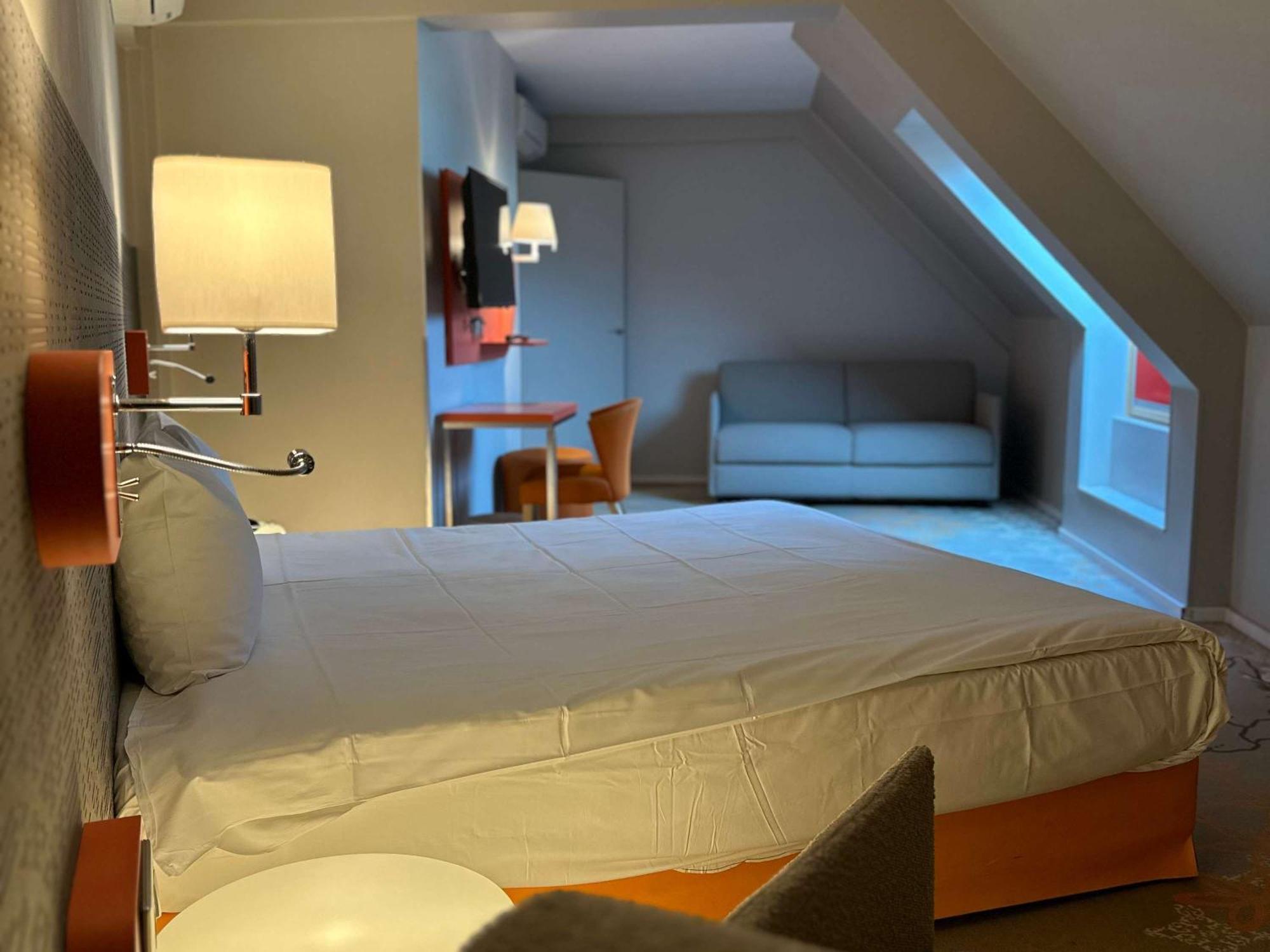 Hotel Ibis Styles Tours Centre Esterno foto