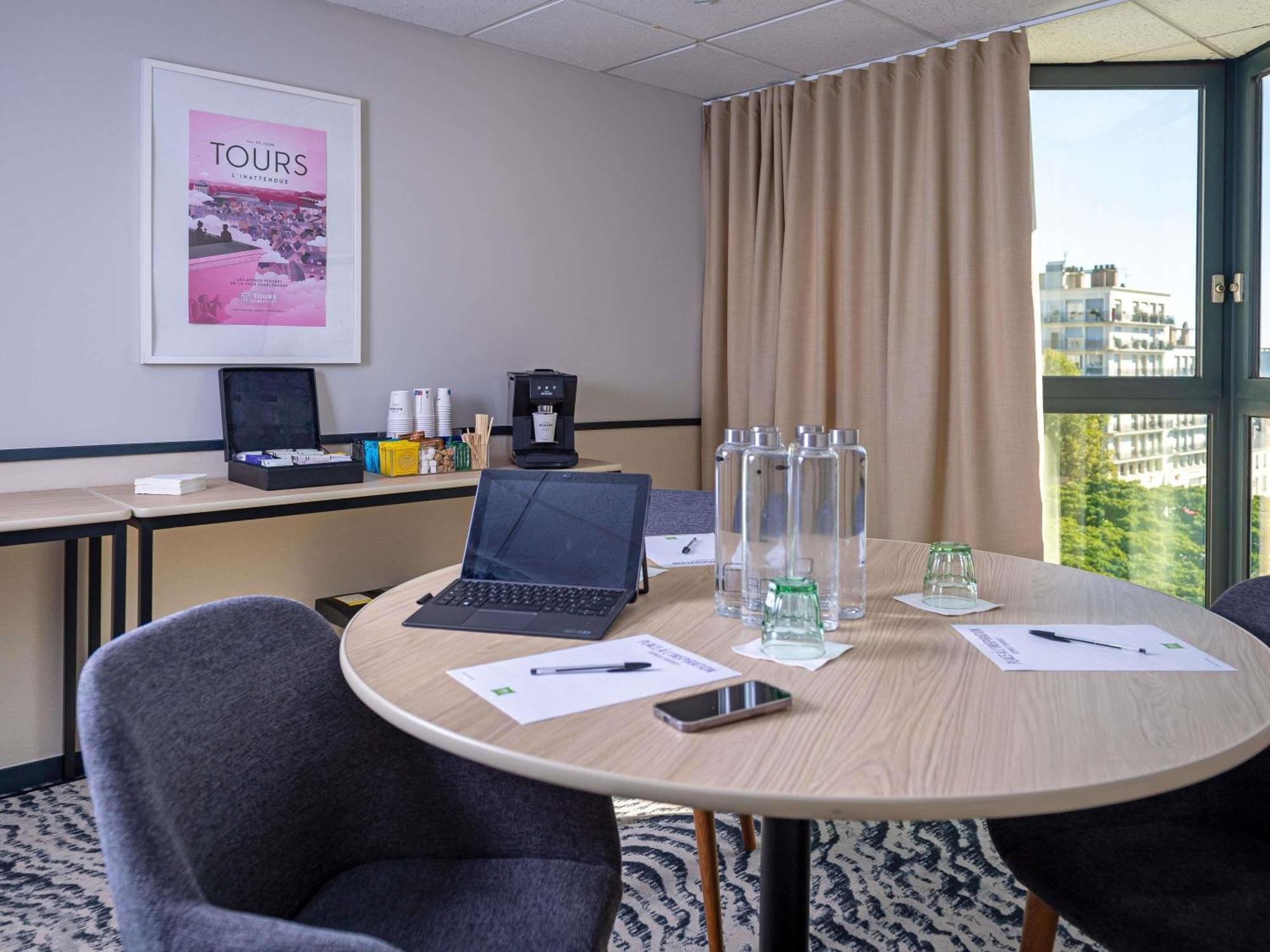 Hotel Ibis Styles Tours Centre Esterno foto